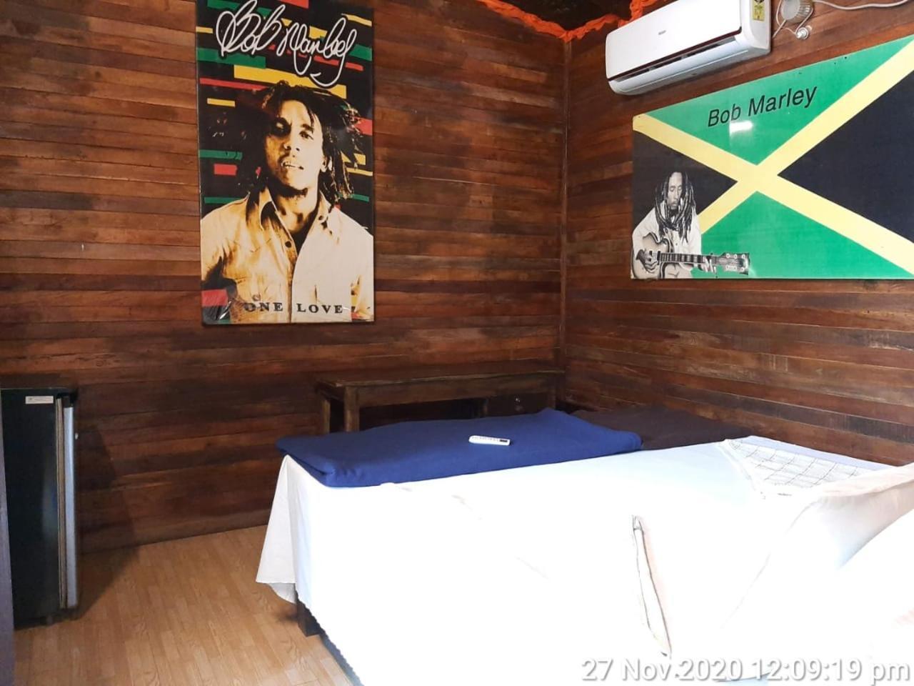 Boaty'S Beach Cottages كالانغيُت المظهر الخارجي الصورة