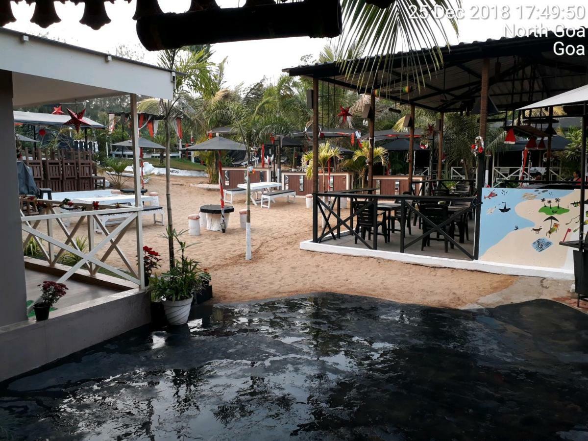 Boaty'S Beach Cottages كالانغيُت المظهر الخارجي الصورة