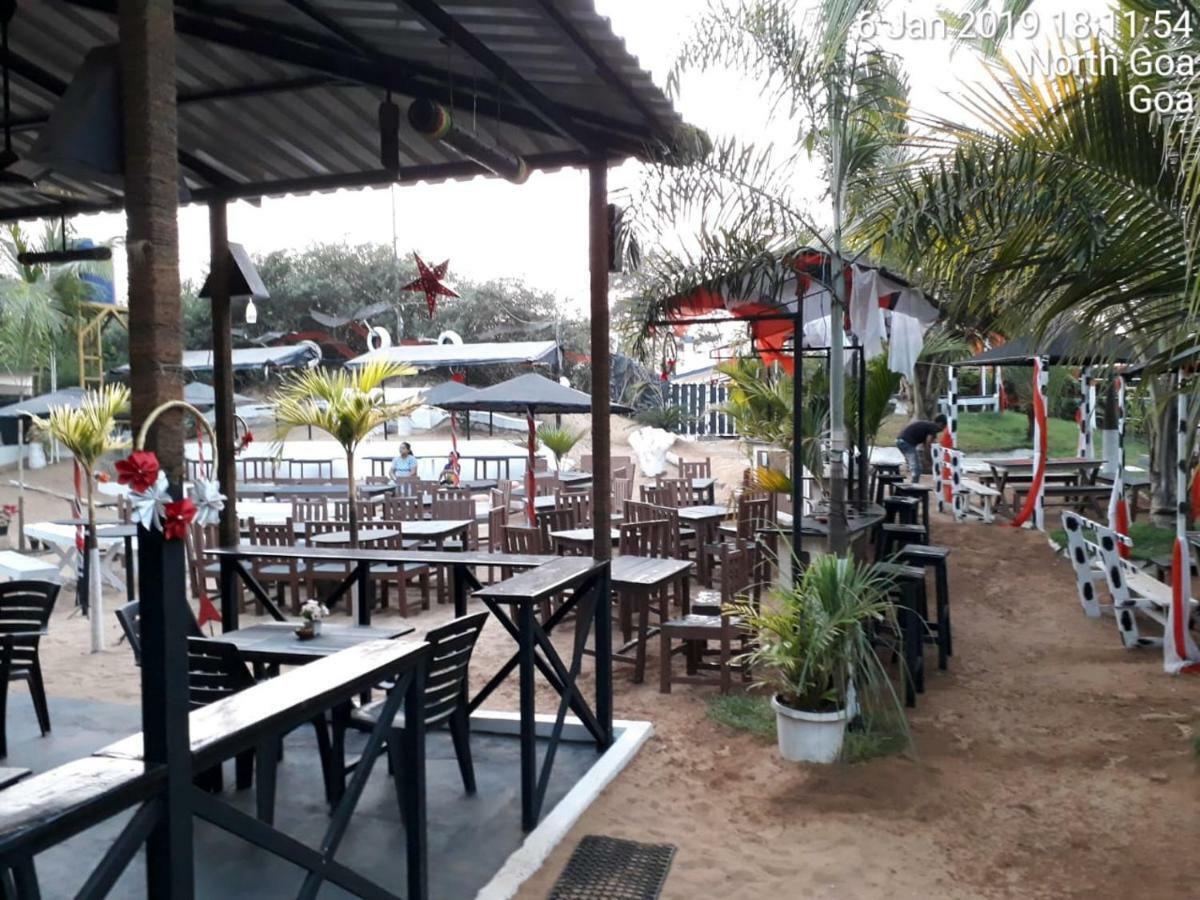 Boaty'S Beach Cottages كالانغيُت المظهر الخارجي الصورة